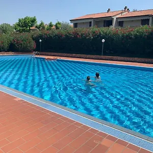 https://appartamento-con-piscina-e-campi-da-tennis.hotelinveneto.com